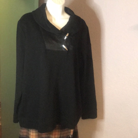 Ralph Lauren Sweaters - EUC Lauren-Ralph Lauren Woman Classic LS Sweater